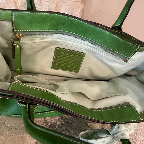 Coach Vintage Y2K leather shoulder tote - Picture 6 of 6